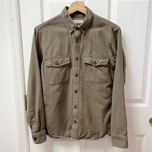 Everlane Long Sleeve Button Front Work-shirt in Green